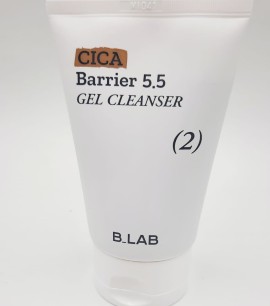 B.LAB Очищающий слабокислотный гель для умывания Cica Barrier 5.5 Gel Cleanser