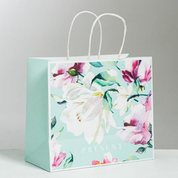 Заказать онлайн Пакет подарочный крафтовый «Present» 25 × 22 × 12 см в KoreaSecret