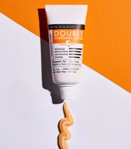 Заказать онлайн Derma Factory Осветляющий крем с двойной формулой с экстрактом облепихи Double Whitening Cream в KoreaSecret