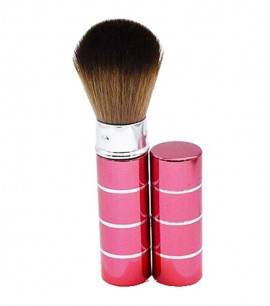 Заказать онлайн Coringco Кисть для нанесения пудры в футляре Полосатая Baby Pink Blusher Brush в KoreaSecret